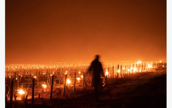  " Les Ombres de la Côte-d'Or ", photographié par Thomas Derycke, lauréat du concours l'Œil du climat de GEO et Météo-France. 